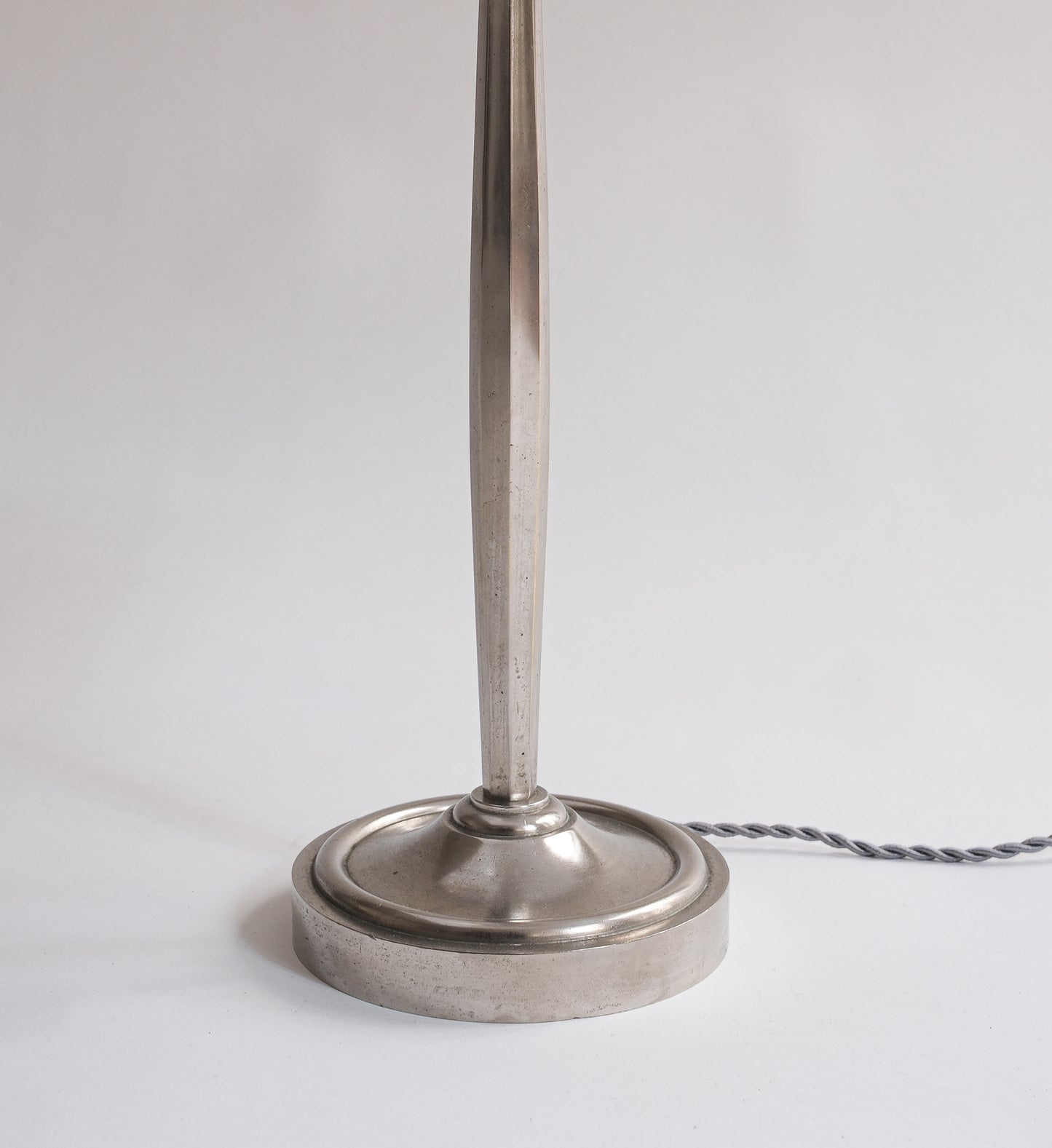 LAMP C1930
